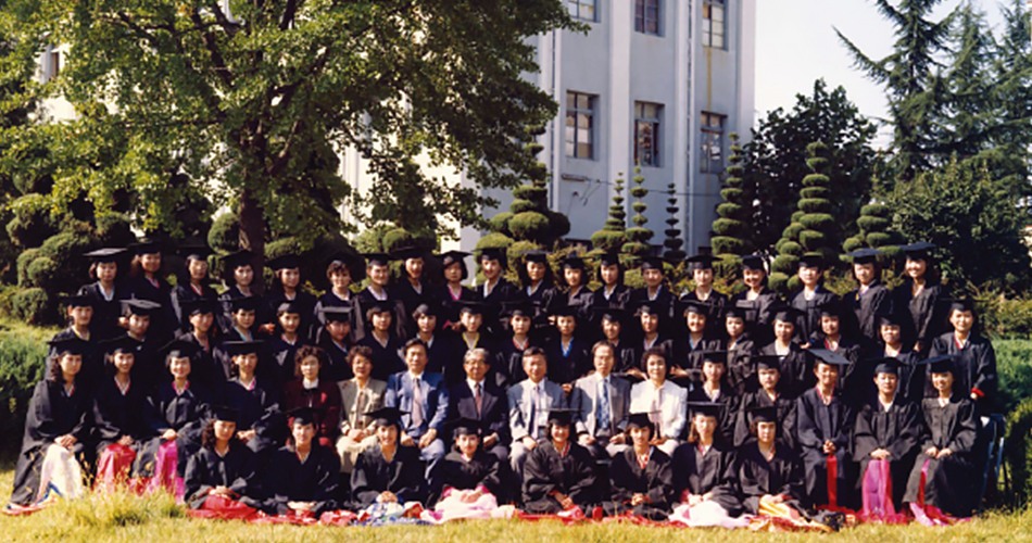32회 졸업사진 (1986, 마지막 봉덕동 캠퍼스